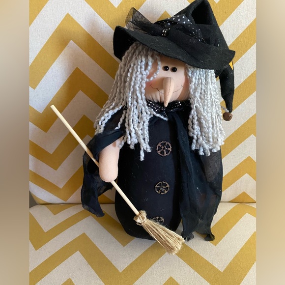 Halloween standing witch doll - Picture 1 of 4
